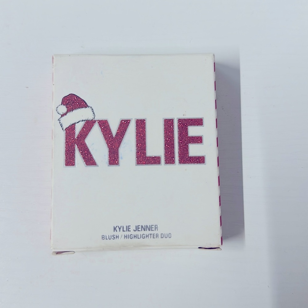 Kylie cosmetics highlighter